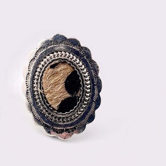 Prairie GROVE LEOPARD SILVERTONE RING - Picture 1 of 4